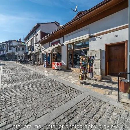 Moma - Charming In The Heart Of Ancient Center Pensiune 3*