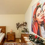 Moma - Charming In The Heart Of Ancient Center Casa de hóspedes 3*