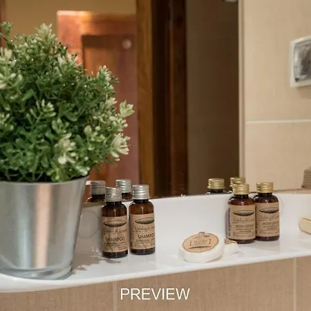 Moma - Charming In The Heart Of Ancient Center Къща за гости Банско