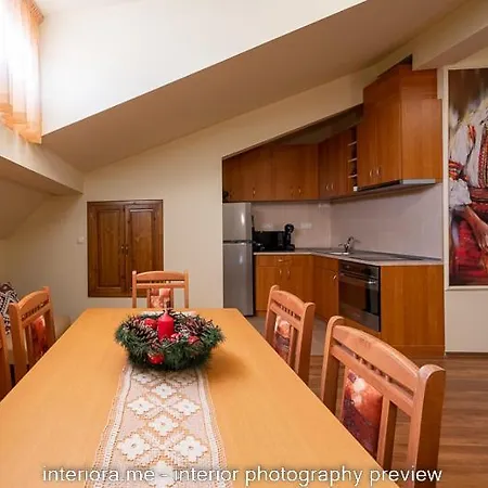 Moma - Charming In The Heart Of Ancient Center Къща за гости